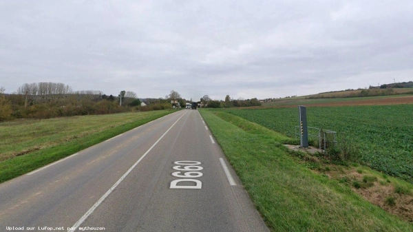 FRANCE photo du radar Malay-le-Petit D660 89 - Yonne FRANCE photo du radar Malay-le-Petit D660 89 - Yonne