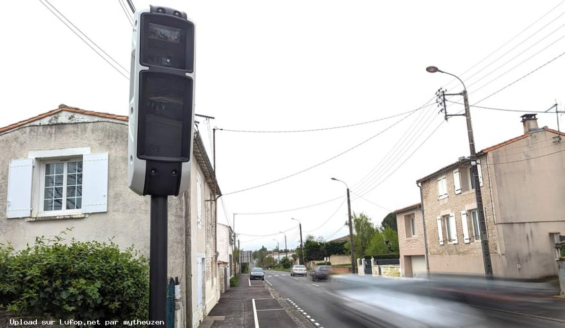 FRANCE photo du radar Niort D948 79 - Deux-Sèvres