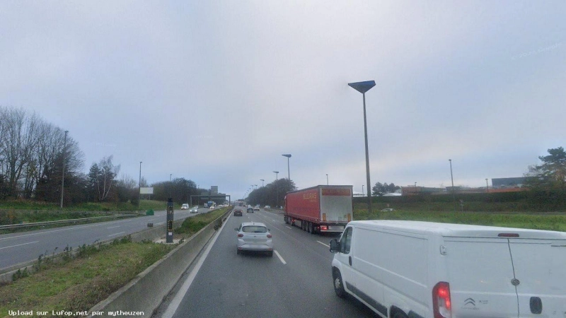 FRANCE photo du radar Lesquin A1 59 - Nord