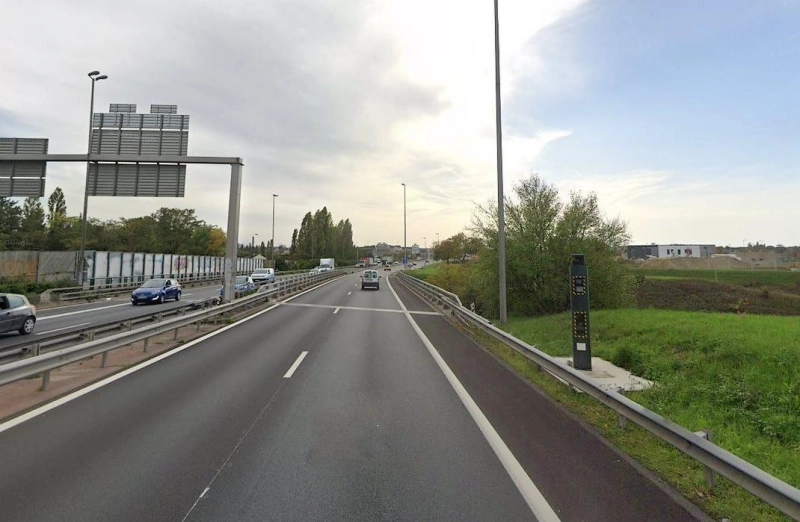 FRANCE photo du radar Saran D520 45 - Loiret FRANCE photo du radar Saran D520 45 - Loiret