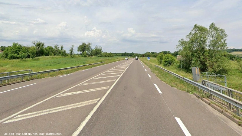 FRANCE photo du radar Héricourt D438D 70 - Haute-Saône FRANCE photo du radar Héricourt D438D 70 - Haute-Saône