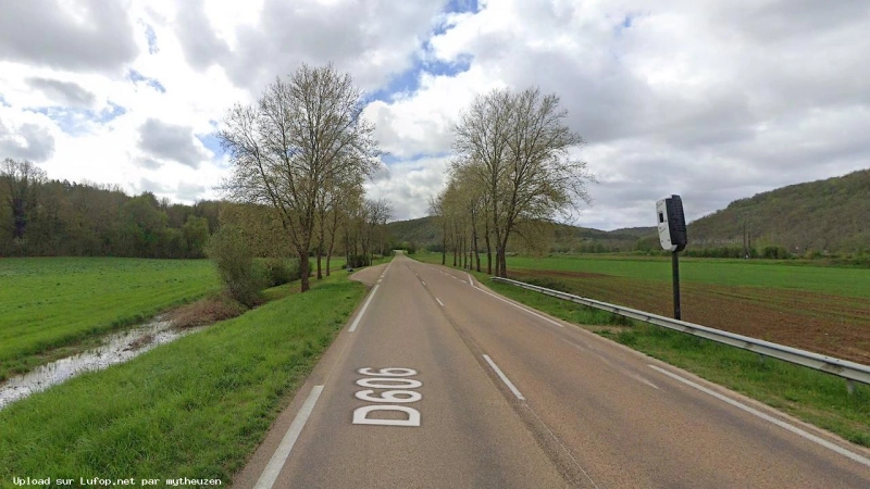 FRANCE photo du radar Saint-Moré D606 89 - Yonne