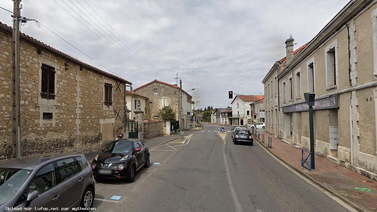 FRANCE photo du radar La Rochefoucauld-en-Angoumois Boulevard du Général de Gaulle 16 - Charente