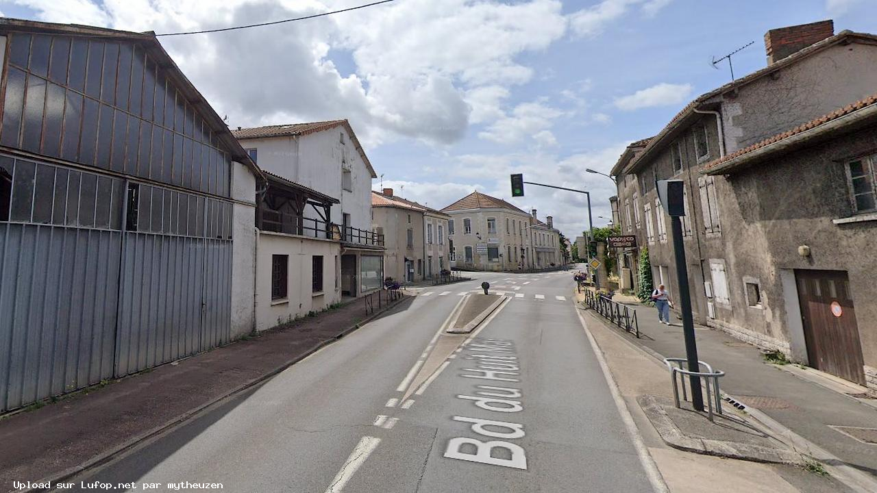 FRANCE photo du radar La Rochefoucauld D941 16 - Charente
