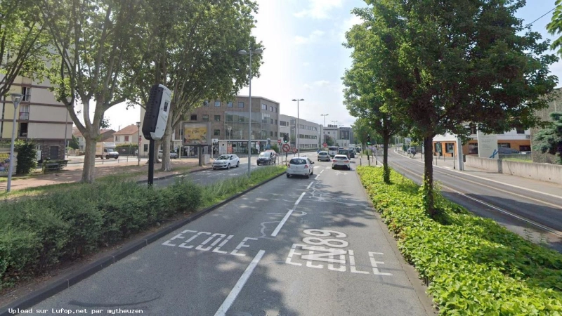 FRANCE photo du radar Clermont-Ferrand M2009 63 - Puy-de-Dôme FRANCE photo du radar Clermont-Ferrand M2009 63 - Puy-de-Dôme