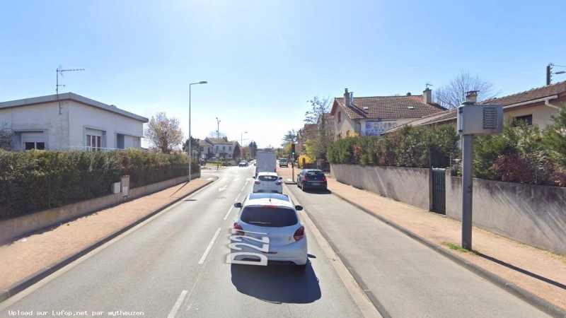 FRANCE photo du radar Riom D227 63 - Puy-de-Dôme FRANCE photo du radar Riom D227 63 - Puy-de-Dôme