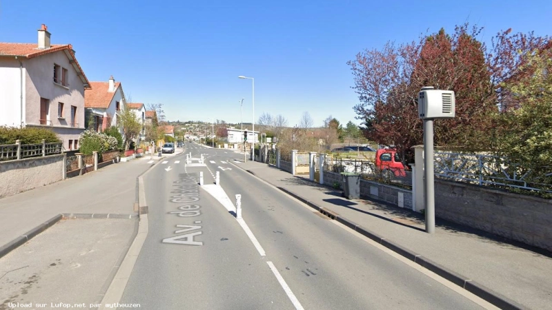 FRANCE photo du radar Riom D227 63 - Puy-de-Dôme FRANCE photo du radar Riom D227 63 - Puy-de-Dôme