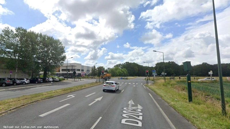 FRANCE photo du radar Neuville-sur-Oise D203 95 - Val-d’Oise FRANCE photo du radar Neuville-sur-Oise D203 95 - Val-d’Oise