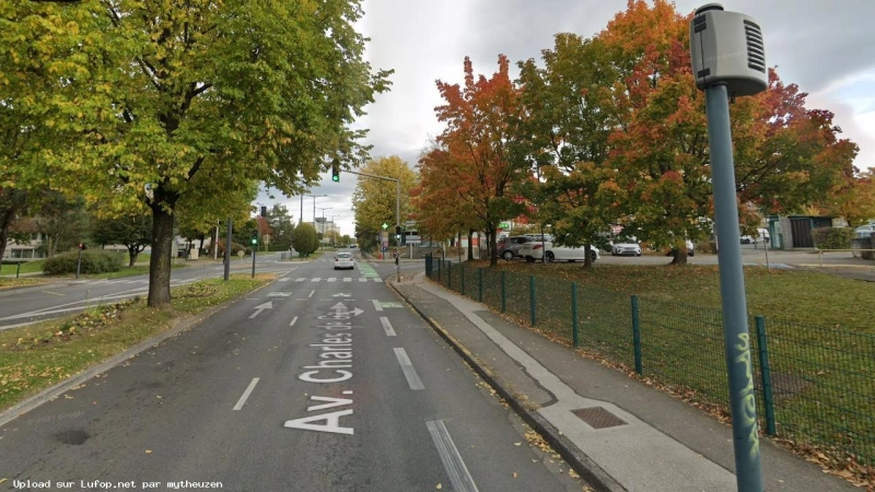 FRANCE photo du radar Annemasse Avenue Charles de Gaulle 74 - Haute-Savoie FRANCE photo du radar Annemasse Avenue Charles de Gaulle 74 - Haute-Savoie