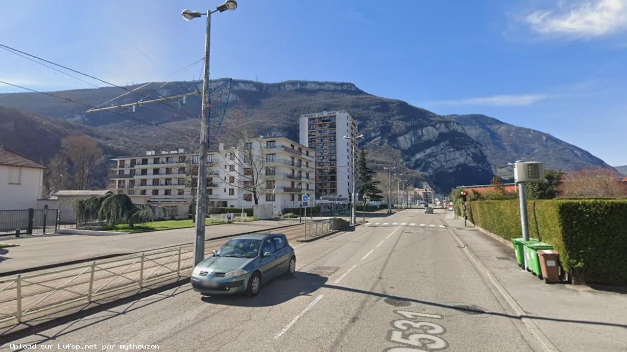 FRANCE photo du radar Fontaine Avenue Ambroise Croizat 38 - Isère