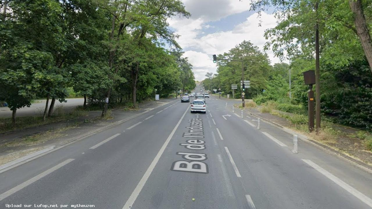 FRANCE photo du radar Bourges Boulevard de l'Industrie 18 - Cher