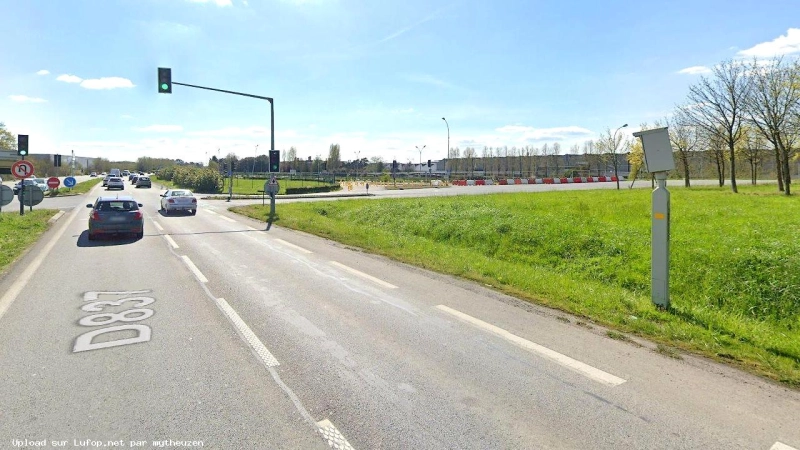 FRANCE photo du radar Noyal-Châtillon-sur-Seiche D837 35 - Ille-et-Vilaine FRANCE photo du radar Noyal-Châtillon-sur-Seiche D837 35 - Ille-et-Vilaine