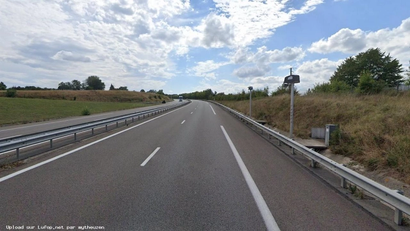 FRANCE photo du radar Sermoise-sur-Loire N7 58 - Nièvre FRANCE photo du radar Sermoise-sur-Loire N7 58 - Nièvre