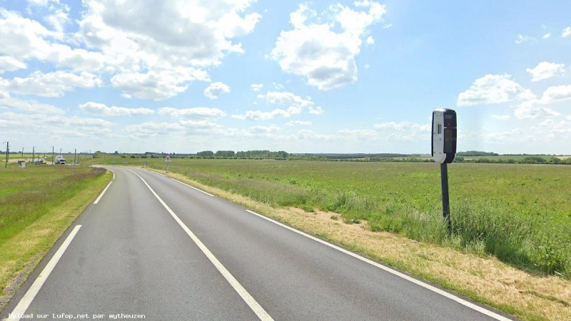 FRANCE photo du radar Bengy-sur-Craon D976 18 - Cher