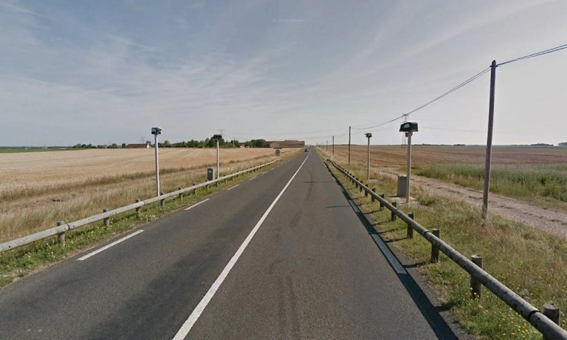 FRANCE photo du radar Manchecourt D2152 45 - Loiret