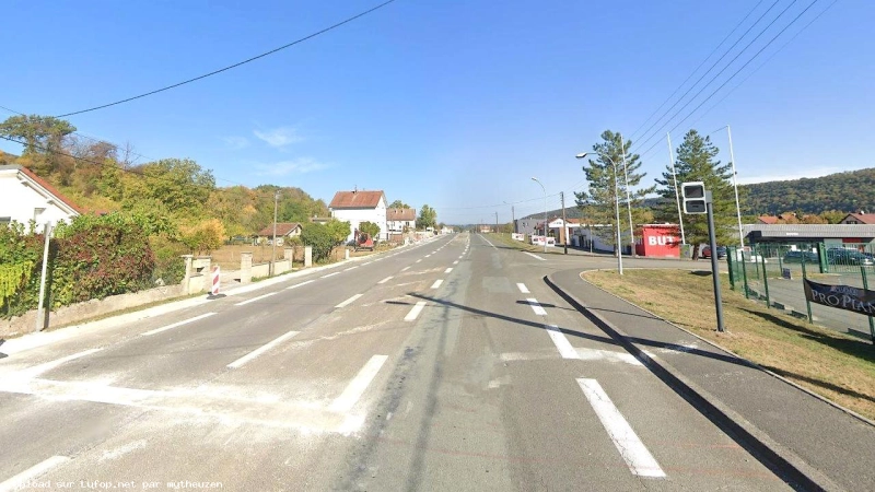 FRANCE photo du radar Bourguignon D437 25 - Doubs FRANCE photo du radar Bourguignon D437 25 - Doubs