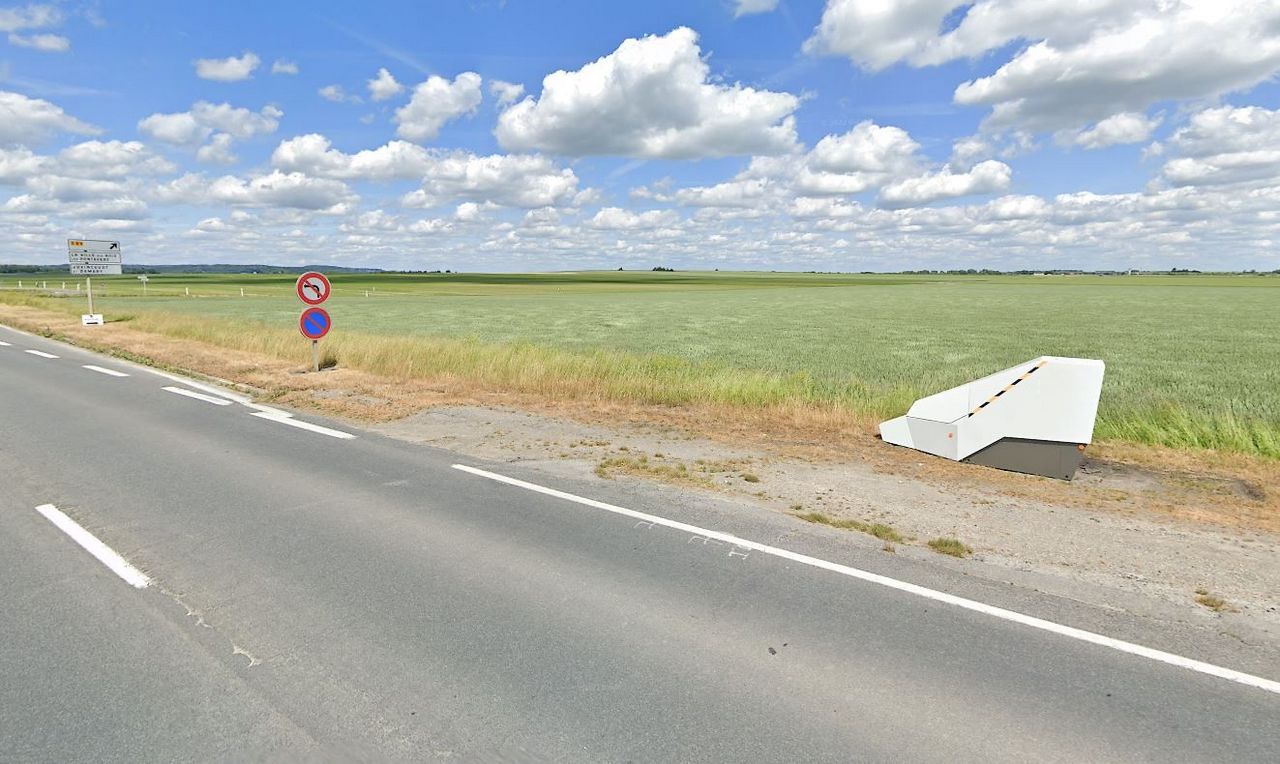 FRANCE photo du radar La Ville-aux-Bois-lès-Pontavert D1044 02 - Aisne