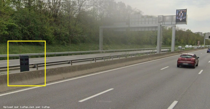 FRANCE photo du radar Champagne-au-Mont-d&acute;Or Chemin des Anciennes Vignes 69 - Rhône