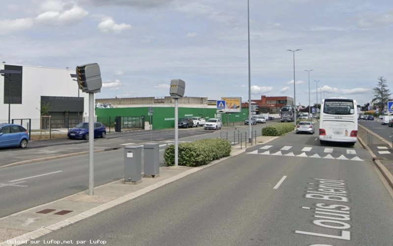 FRANCE photo du radar Clermont-Ferrand D769 63 - Puy-de-Dôme FRANCE photo du radar Clermont-Ferrand D769 63 - Puy-de-Dôme