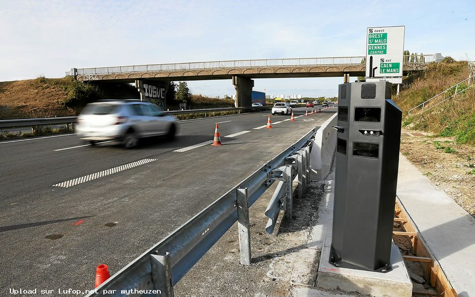 FRANCE photo du radar Noyal-Châtillon-sur-Seiche N137 35 - Ille-et-Vilaine