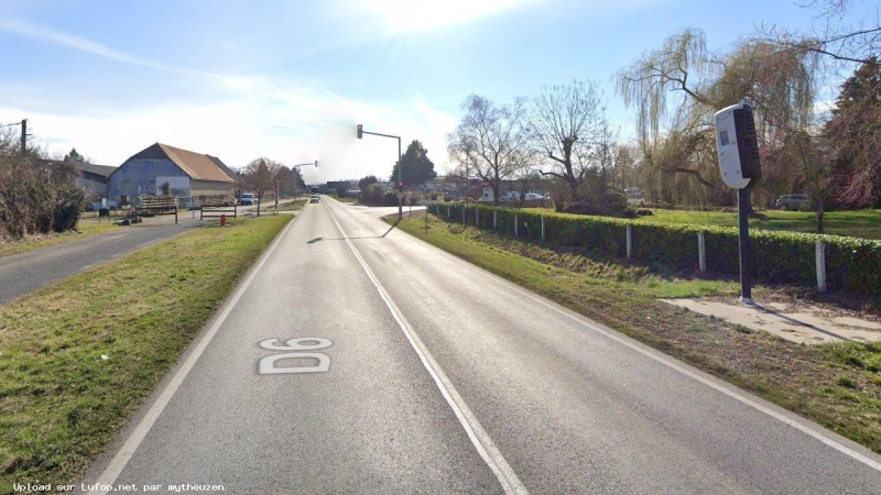 FRANCE photo du radar charmeil D6 03