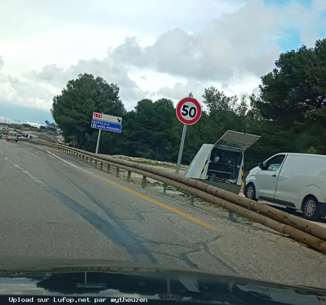 FRANCE photo du radar Châteauneuf-les-Martigues D9 13 - Bouches-du-Rhône