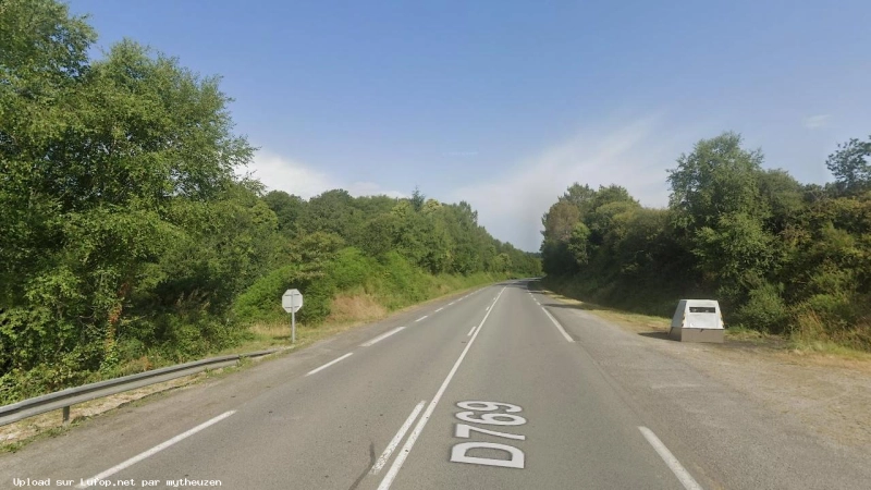FRANCE photo du radar Meslan Rue de la Sapinière 56 - Morbihan