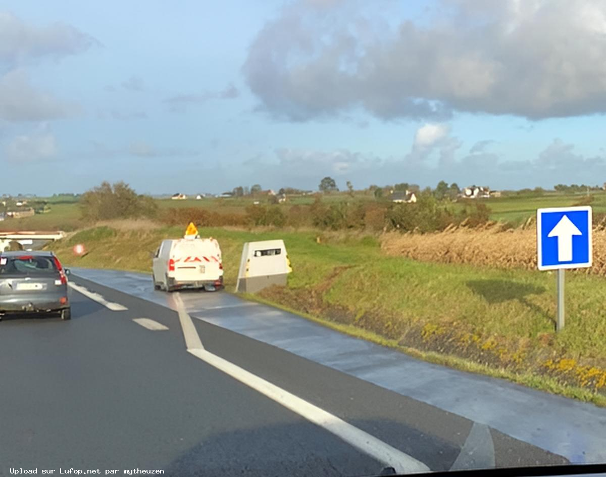 FRANCE photo du radar Henvic D58 29 - Finistère